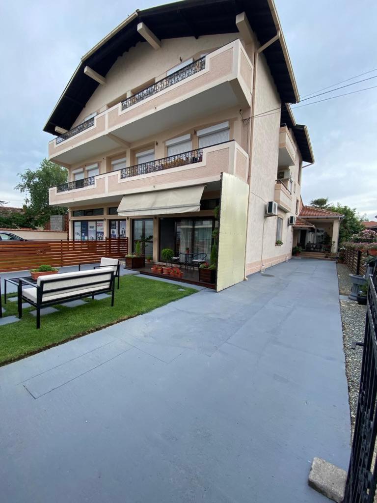 Migato Apartments Гевгелия Экстерьер фото
